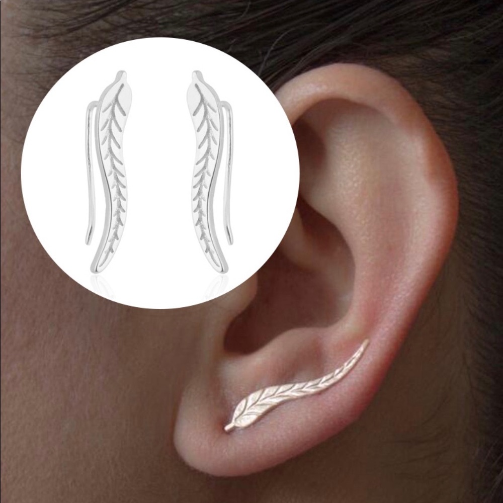 ♡ Feather Stud Minimalist Earrings - Picture 4 of 8